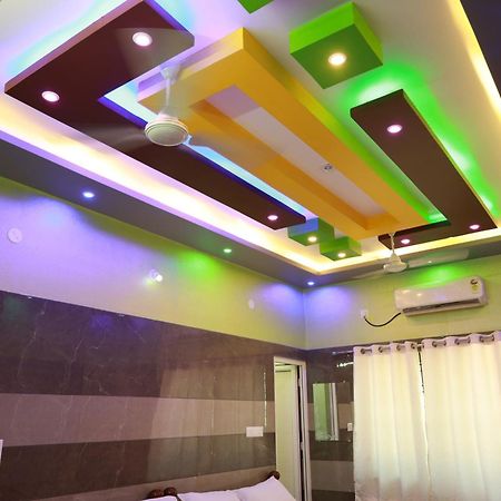 Hotel Rv Residency Wodapatti Esterno foto