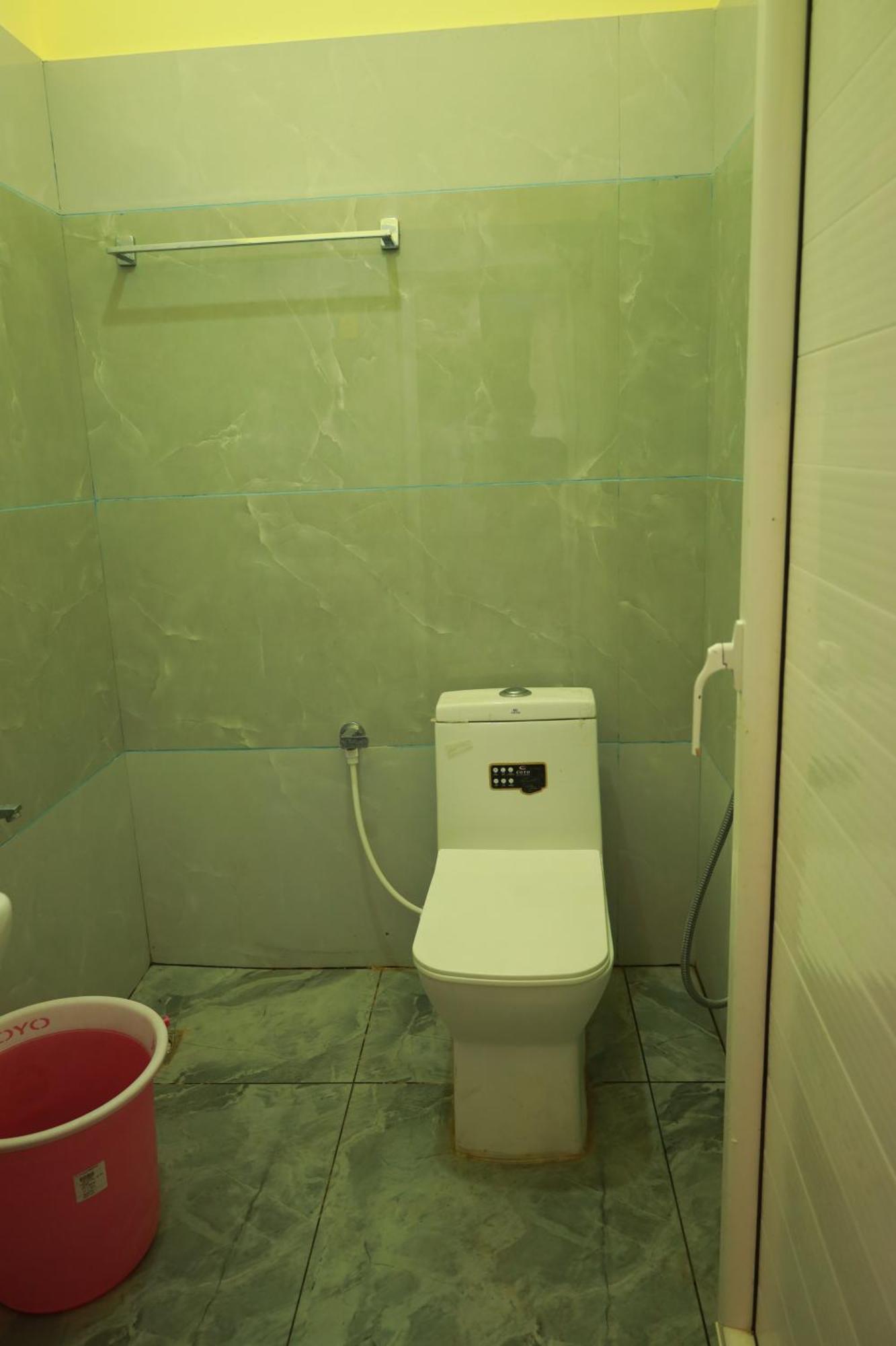 Hotel Rv Residency Wodapatti Esterno foto