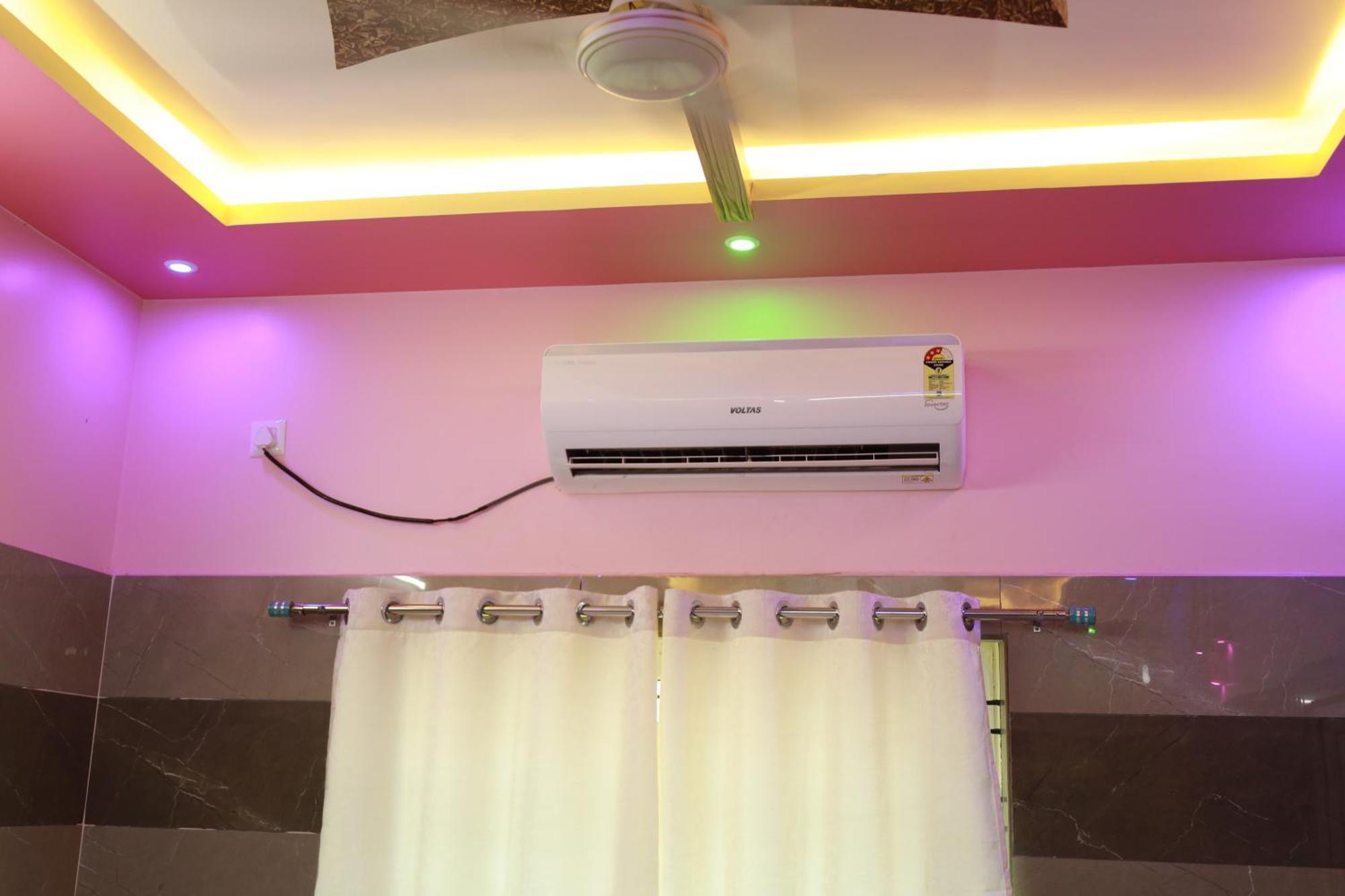 Hotel Rv Residency Wodapatti Esterno foto