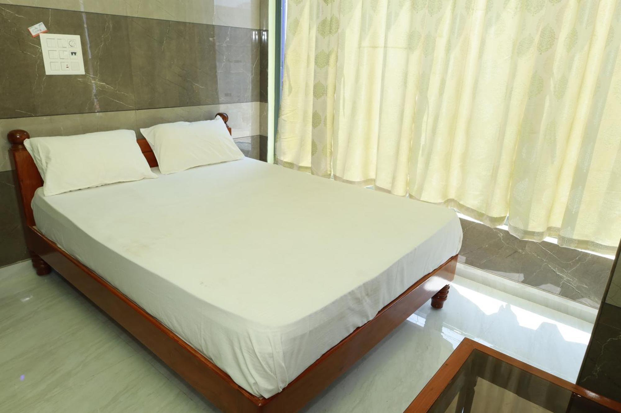 Hotel Rv Residency Wodapatti Esterno foto