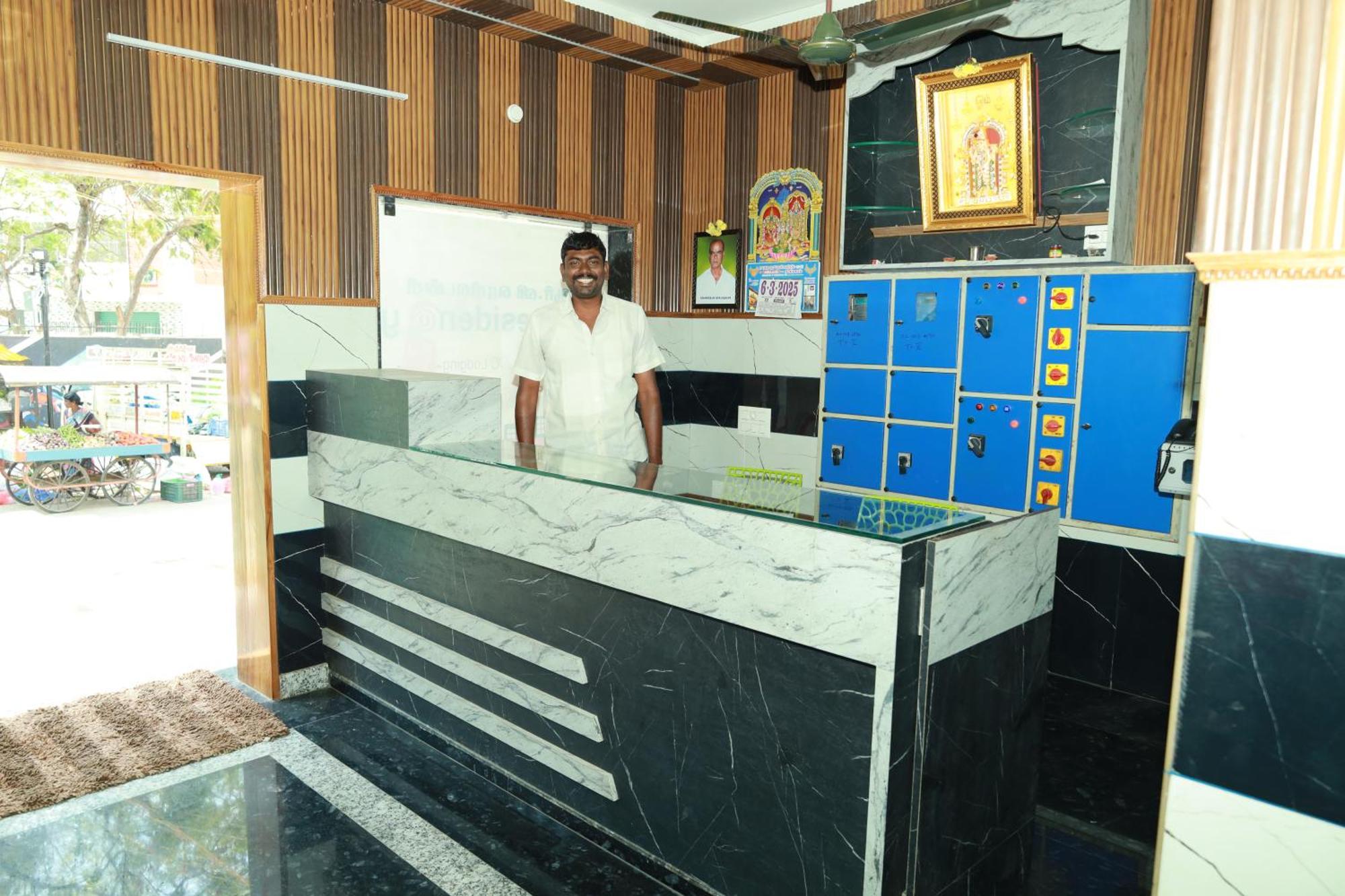 Hotel Rv Residency Wodapatti Esterno foto