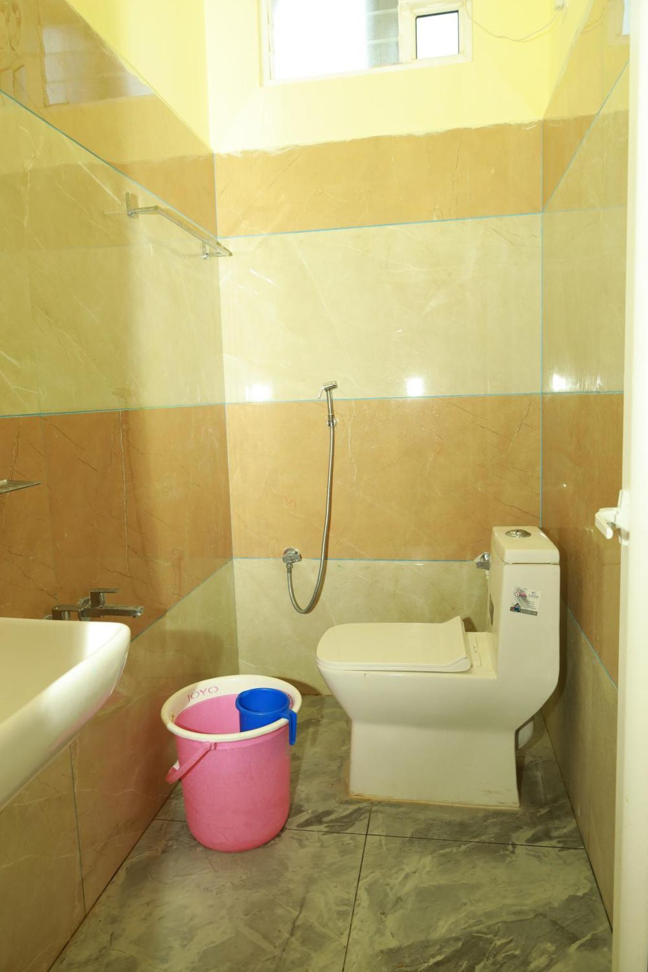 Hotel Rv Residency Wodapatti Esterno foto